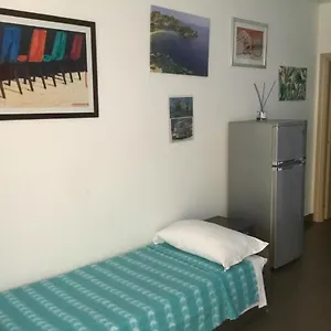 https://taormina-stationhouse.taorminaitalyhotels.com
